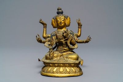 Une figure d'Ushnishavijaya en cuivre doré incrusté, Sino-Tibet, 18ème