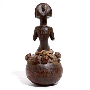 Une figure femelle sur calebasse, R.D. Congo, milieu du 20ème — photo 4