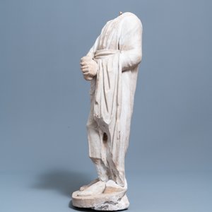 Une figure romaine en marbre figurant un philosophe au rouleau de parchemin, ca. 2ème siècle — photo 5