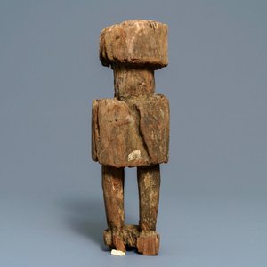 Une figure votive en bois sculpté, Dolpa, Népal, 19ème — photo 4