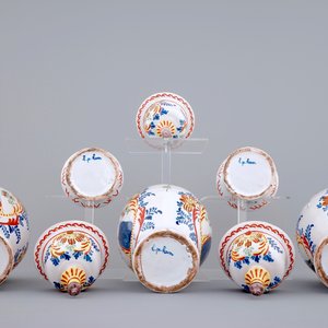 Une garniture orangiste de cinq pièces en faïence de Delft, 19ème — photo 6