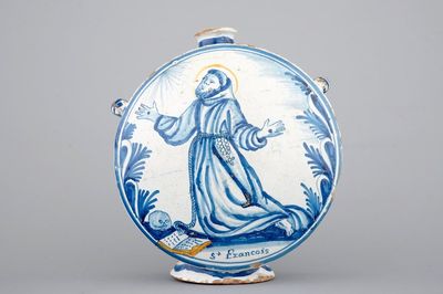 Une gourde en faïence de Nevers au décor de St.-François, 18ème siècle