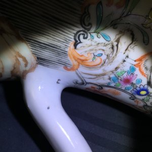Une grande aiguière en porcelaine de Chine famille rose à décor mandarin, Qianlong, 18ème — photo 9