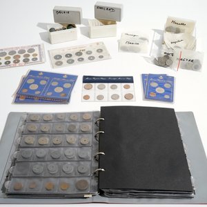 Une grande collection de timbres et monnaies, la plupart Belgique et Congo Belge — photo 15