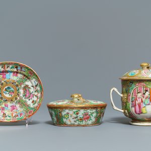Une grande collection en porcelaine de Chine famille rose de Canton, 19ème — photo 4