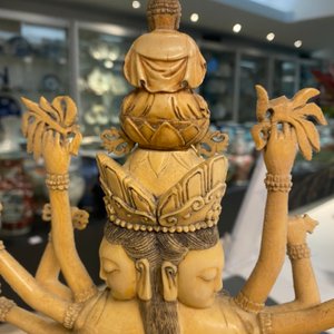 Une grande figure d'Avalokitesvare en ivoire sculpté, Chine, 19ème — photo 34