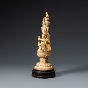 Une grande figure d'Avalokitesvare en ivoire sculpté, Chine, 19ème — photo 4