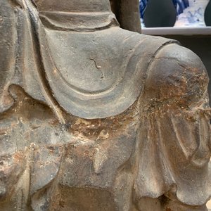 Une grande figure de Guanyin en fonte à inscription sur le dos, Chine, Ming/Qing — photo 36