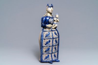 Une grande figure de la Vierge à l'enfant en grès de Westerwald, 1ère moitié du 17ème