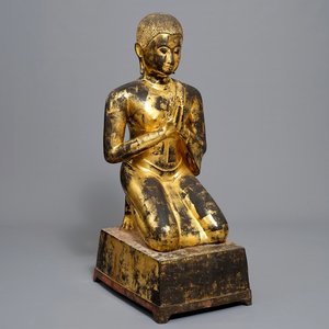Une grande figure de Moggallana en bronze doré, Thailande, période Ayutthaya, 17ème — photo 1
