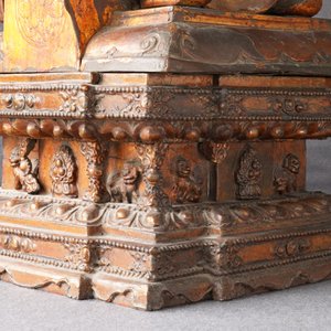 Une grande figure de Zhenwu en bronze incrusté et doré sur socle en bois doré, Chine, Ming — photo 16