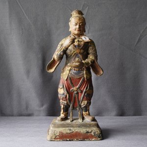 Une grande figure d'un gardien en bronze et polychromie, Chine, Ming — photo 8