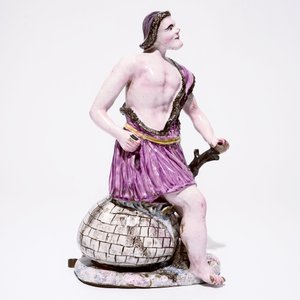 Une grande figure d'un homme en faïence de l'Est, 18ème — photo 3
