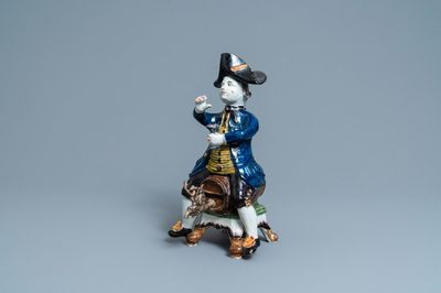Une grande fontaine de table de type 'Bobbejak' en faïence de Delft polychrome, 18ème