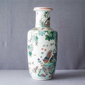 Une grande jardinière et un vase de forme rouleau en porcelaine de Chine famille verte, 19ème — photo 16