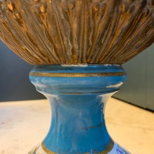 Une grande paire de verseuses et une jardinière en porcelaine de Sèvres aux montures en bronze doré, France, 19ème — photo 53
