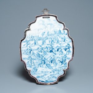 Une grande plaque en faïence de Delft en bleu et blanc à sujet d'une cavalerie, 18ème — photo 1