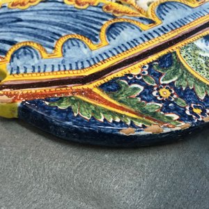 Une grande plaque en faïence de Delft polychrome à décor d'une cage à oiseaux, 18ème — photo 6