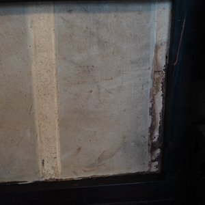 Une grande plaque en porcelaine de Chine famille rose montée dans une table en bois, République, 20ème — photo 50