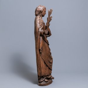 Une grande statue de la Sainte Martyre Ursule en chêne sculpté, 1ère moitié du 16ème — photo 3