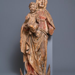 Une grande statue d'une Vierge à l’Enfant en tilleul sculpté et polychromé, Allemagne, 15ème — photo 2