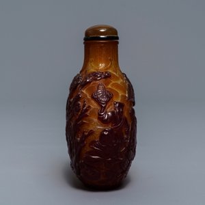 Une grande tabatière dite 'de table' en verre overlay, Chine, 19ème — photo 2