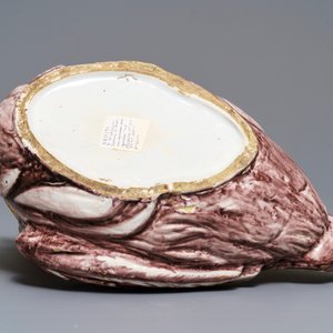Une grande terrine couverte en forme de perdrix en faïence manganèse de Bruxelles, 18ème — photo 6