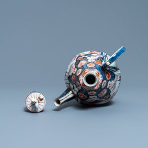 Une grande théière couverte en porcelaine Imari de Japon, Edo, 17ème — photo 5