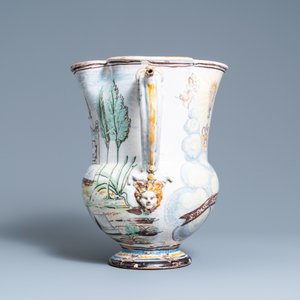 Une grande verseuse de pharmacie quadrilobée en faïence polychrome, Italie, datée 1840 — photo 3