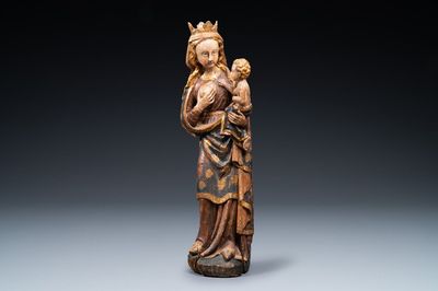 Une grande Vierge à l'Enfant en bois polychromé, Allemagne, 16ème