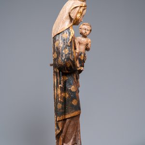 Une grande Vierge à l'Enfant en bois polychromé, Allemagne, 16ème — photo 3