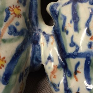 Une groupe en faïence de Delft polychrome, 18ème — photo 7