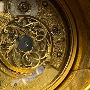 Une horloge murale en bronze doré incrusté de pierres semi-précieuses, ateliers de Canton et George Prior de Londres pour la Chine, Qianlong — photo 38
