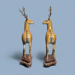 Une importante paire de grands daims en émaux cloisonnés, Chine, Qianlong/Jiaqing — photo 5