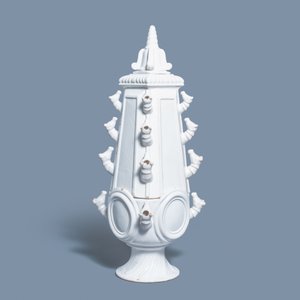 Une importante tulipière de forme pyramidale en faïence blanche de Delft, vers 1800 — photo 2