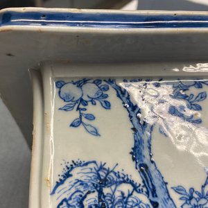 Une jardinière de forme rectangulaire en porcelaine de Chine en bleu et blanc, Kangxi/Yongzheng — photo 12