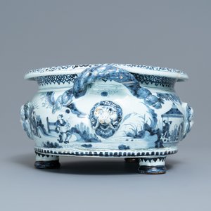 Une jardinière en faïence de Delft en bleu et blanc à décor de chinoiserie, fin du 17ème — photo 5