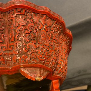 Une jardinière en laque rouge, Chine, Yongzheng/Qianlong — photo 19