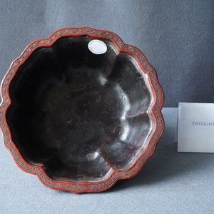 Une jardinière en laque rouge, Chine, Yongzheng/Qianlong — photo 10