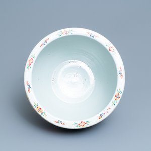 Une jardinière en porcelaine de Chine famille rose, 19ème — photo 7