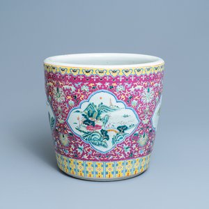 Une jardinière en porcelaine de Chine famille rose, 19ème — photo 1