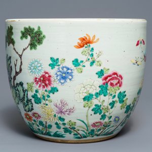 Une jardinière en porcelaine de Chine famille rose à décor d'oiseaux parmi fleurs, 19ème — photo 3