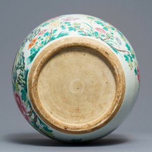 Une jardinière en porcelaine de Chine famille rose à décor d'oiseaux parmi fleurs, 19ème — photo 7