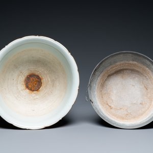 Une jardinière en porcelaine de Chine famille rose sur support en bronze ormolu et porcelaine, Qianlong — photo 7