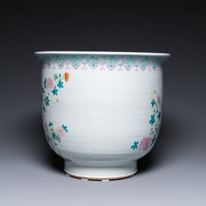 Une jardinière et un vase en porcelaine de Chine famille rose, 19ème — photo 10