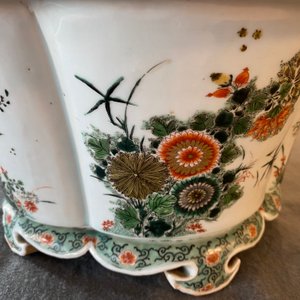 Une jardinière impériale en porcelaine de Chine famille verte, marque et époque de Kangxi — photo 66