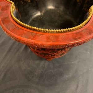 Une jardinière quadrilobée en laque de Chine en rouge et noir, Qianlong — photo 19