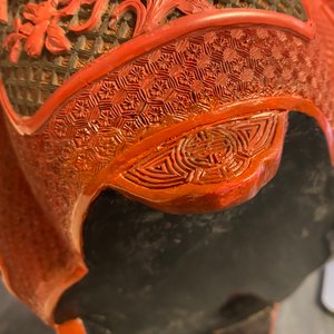 Une jardinière quadrilobée en laque de Chine en rouge et noir, Qianlong — photo 53