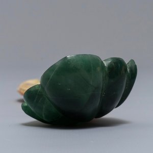 Une louche en jade à deux couleurs, Inde moghol, 18/19ème — photo 4