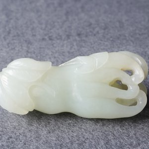 Une 'main de Bouddha' en jade céladon sculpté, Chine, 19ème — photo 8